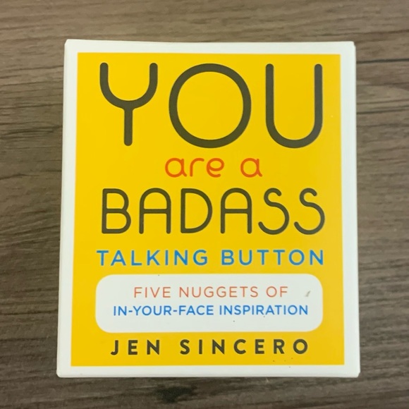 You Are a Badass Talking Button and Mini Book : Five In-Your-Face Inspiration - Picture 2 of 3